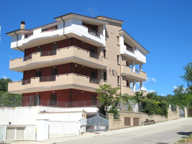 Appartamento in affitto di 90 m² in Viale della Resistenza, 73