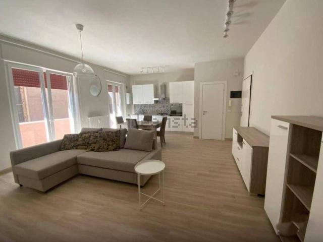 Appartamento in affitto di 90 m² in Viale della Riviera, 125
