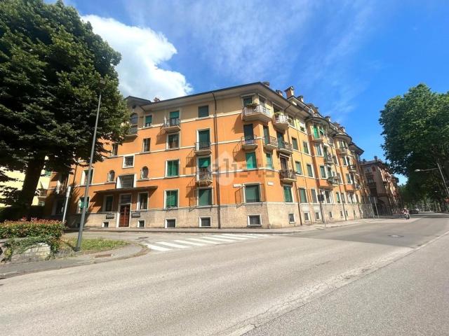 Appartamento in affitto di 90 m² in Viale Gioacchino Rossini, 1
