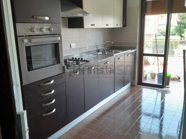 Appartamento in affitto di 90 m² in Viale Jacopo dal Verme, 65