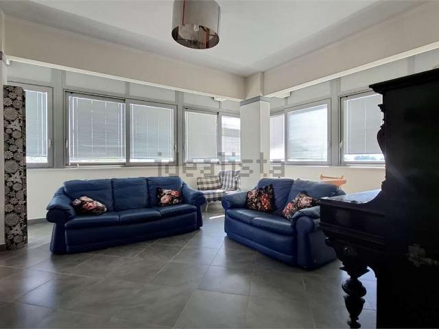 Appartamento in affitto di 90 m² in Viale Litoraneo