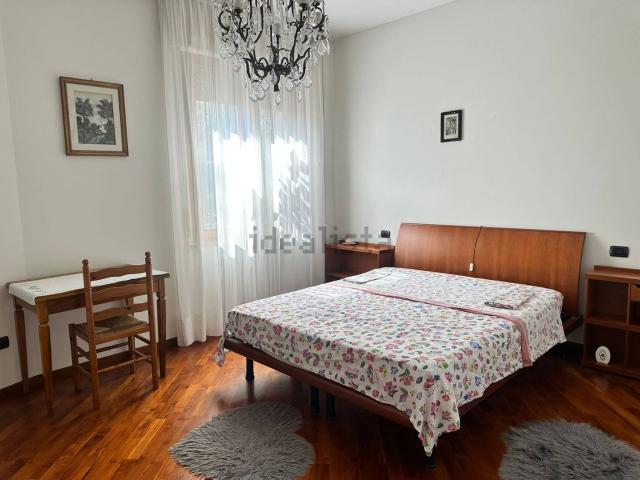 Appartamento in affitto di 90 m² in Viale Paolo Toschi