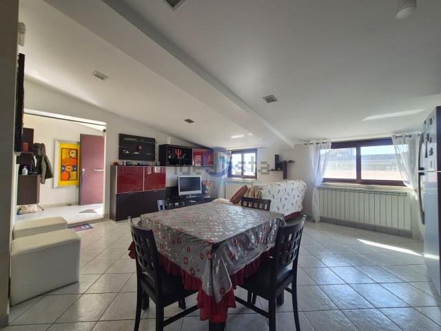 Appartamento in affitto di 90 m² in Viale Pio X, 6