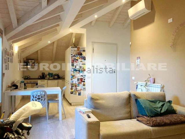 Appartamento in affitto di 90 m² in Viale Venezia, 45