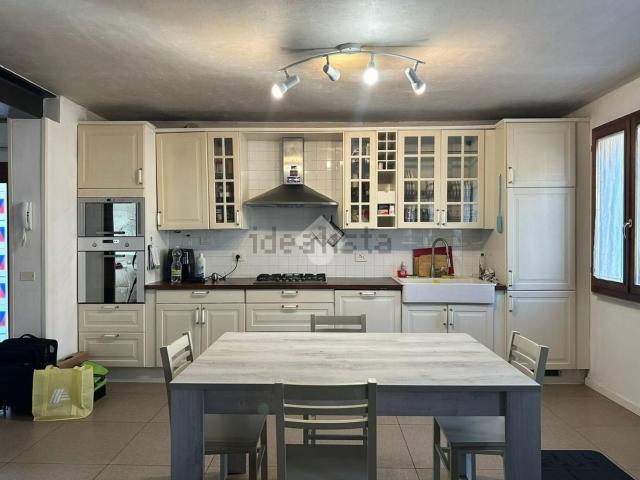Appartamento in affitto di 90 m²
