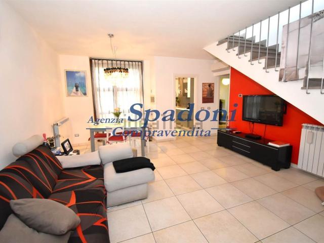 Appartamento in affitto di 90 m²