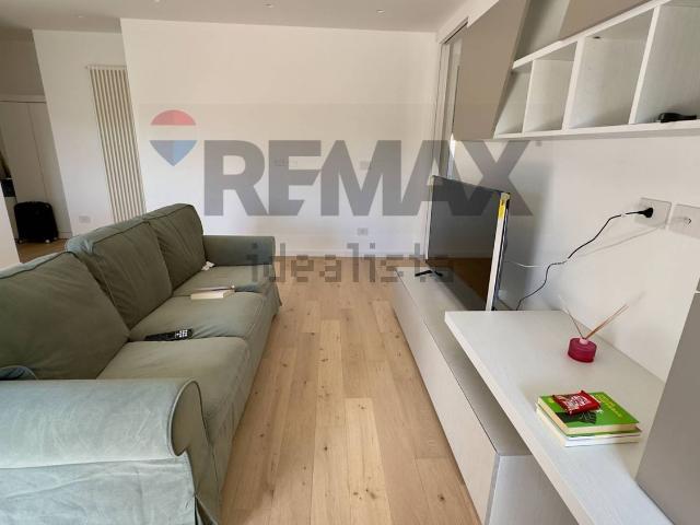 Appartamento in affitto di 91 m² in Via Mauro Amoruso Manzari, 5