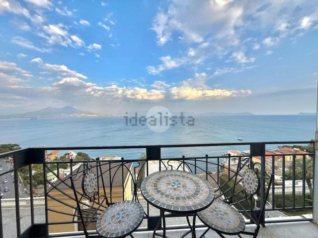Appartamento in affitto di 91 m² in Via Posillipo, 239