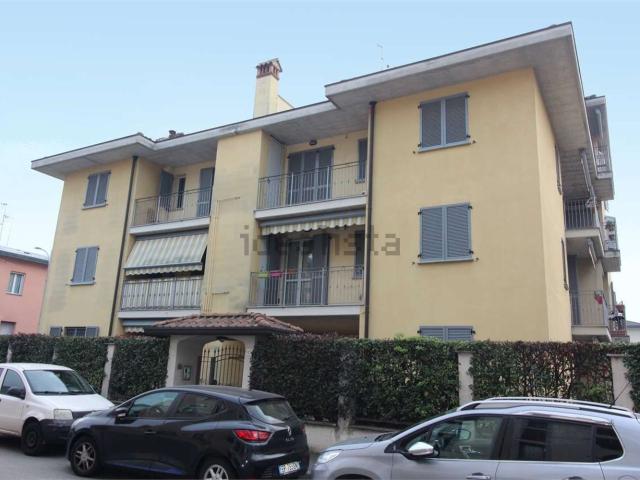 Appartamento in affitto di 91 m² in Via Roma, 15