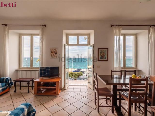 Appartamento in affitto di 92 m² in Lungomare dei navigatori, 31