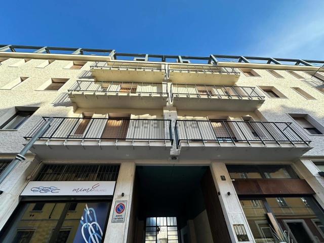 Appartamento in affitto di 92 m² in Via Antonio Fogazzaro, 9
