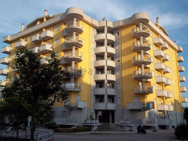 Appartamento in affitto di 92 m² in Via E. Maiorana, 8