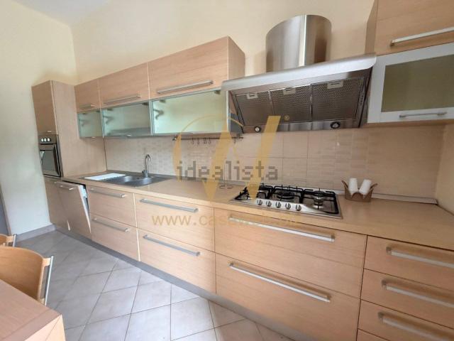 Appartamento in affitto di 92 m² in Viale Europa, 30