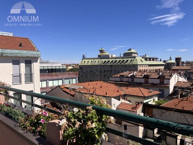 Appartamento in affitto di 97 m² in Via Crocefisso, 5