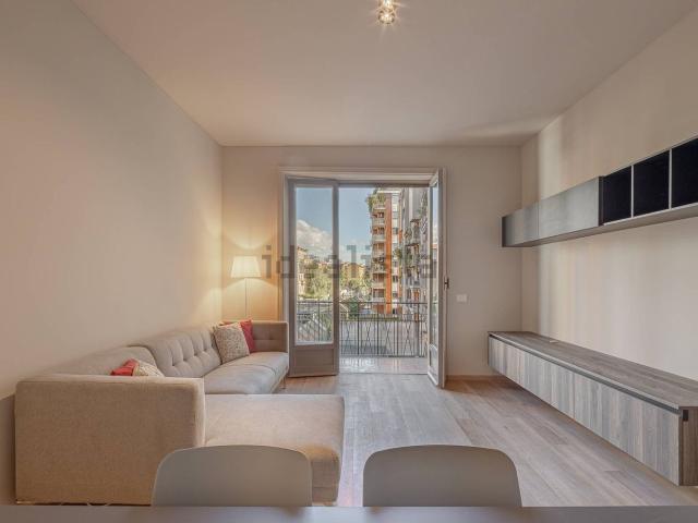 Appartamento in affitto di 97 m² in Via Francesco Filelfo