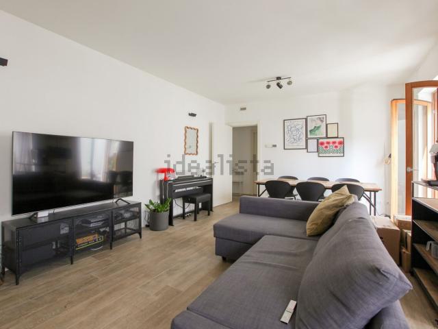 Appartamento in affitto di 97 m² in Via Luigi Canonica, 79