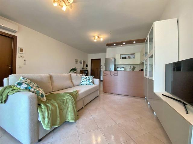 Appartamento in affitto di 97 m² in Via Sandro Pertini