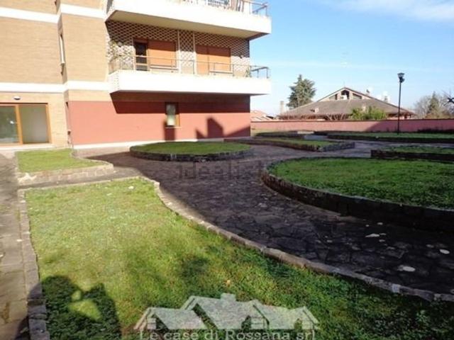 Appartamento in affitto di 94 m² in Via Volusia