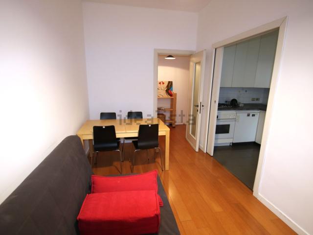 Appartamento in affitto di 94 m² in Via Angelo Maj