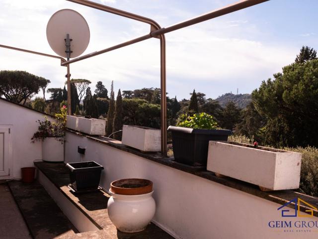 Appartamento in affitto di 94 m² in Via Cassia, 124