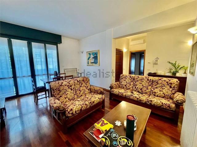 Appartamento in affitto di 94 m²