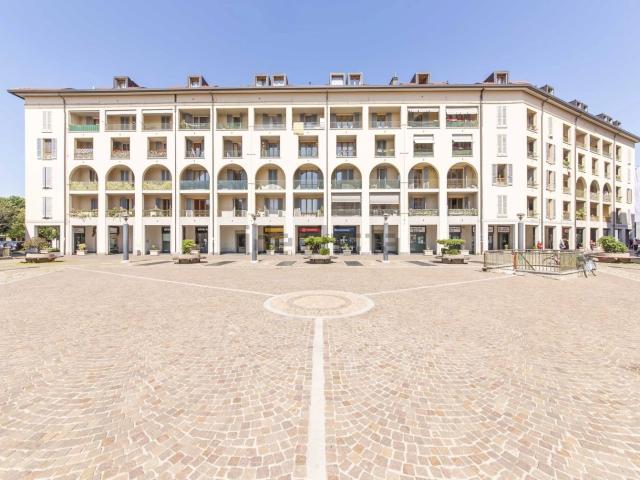 Appartamento in affitto di 95 m² in Piazza Generale Carlo Alberto dalla Chiesa, 4