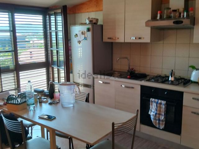 Appartamento in affitto di 95 m² in Via Taverna Campanile, 70