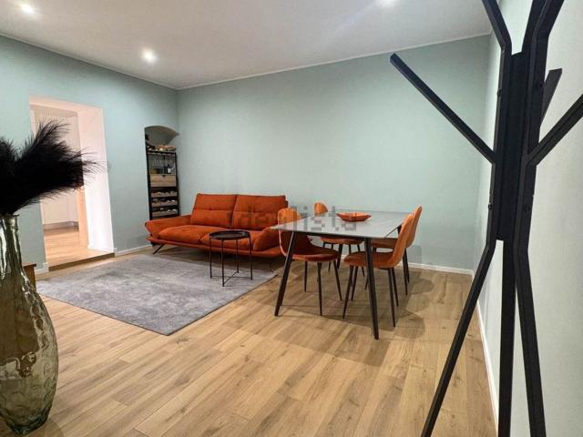 Appartamento in affitto di 95 m² in Via Vincenzo Pupino, 26