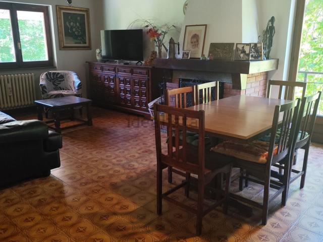 Appartamento in affitto di 95 m² in Via Vittorio Veneto
