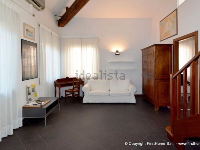 Appartamento in affitto di 95 m² in Via Ascanio Sforza, 17