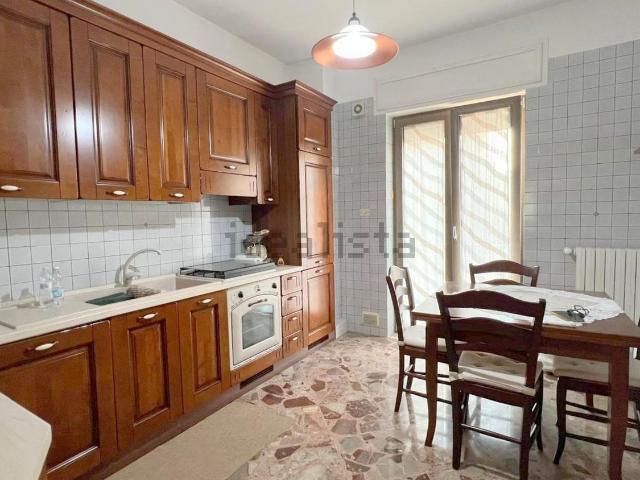 Appartamento in affitto di 95 m² in Via Bari