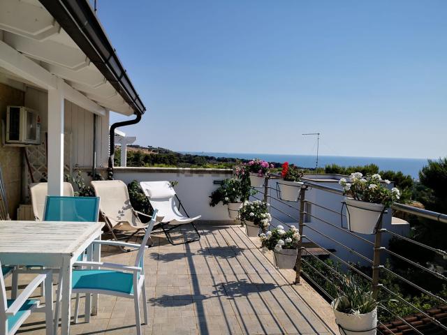 Appartamento in affitto di 95 m² in Via bragadin, 14