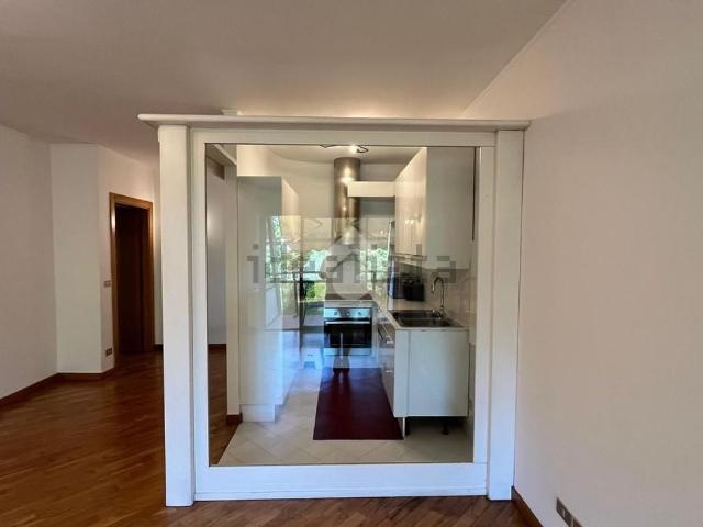 Appartamento in affitto di 95 m² in Via Campo Marzio, 22