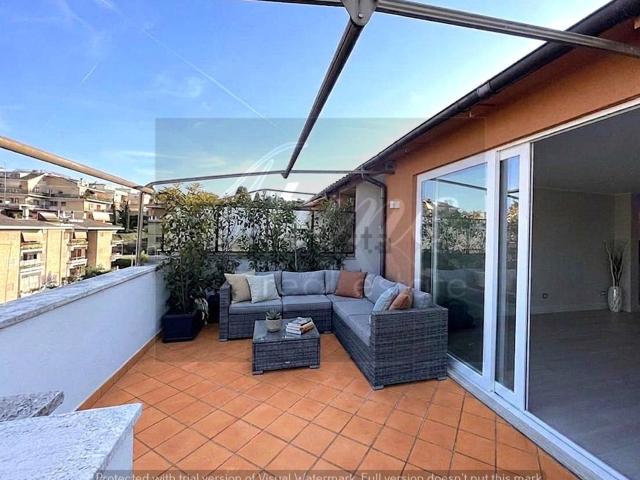 Appartamento in affitto di 95 m² in Via di Grottarossa, 70
