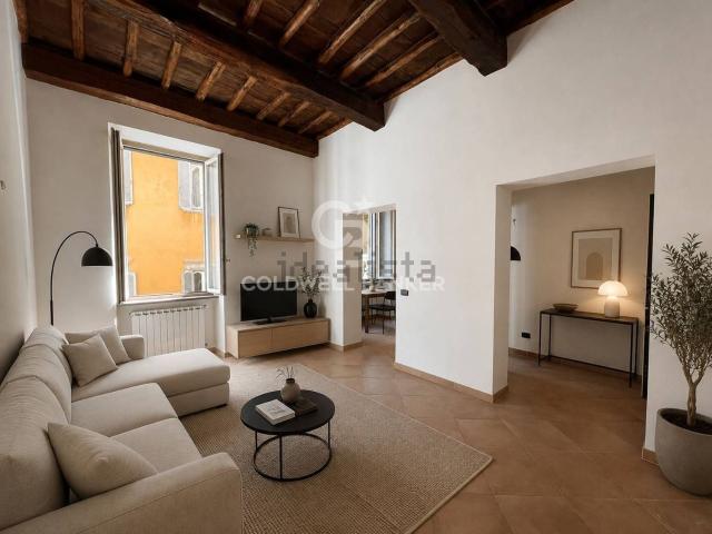 Appartamento in affitto di 95 m² in Via di Parione