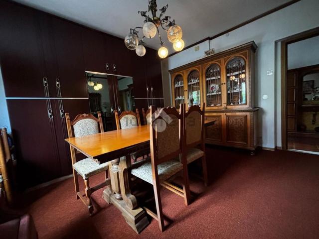 Appartamento in affitto di 95 m² in Via Dietro Castello, 77