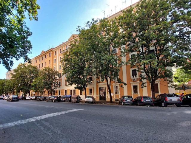 Appartamento in affitto di 95 m² in Via Ettore Rolli, 30