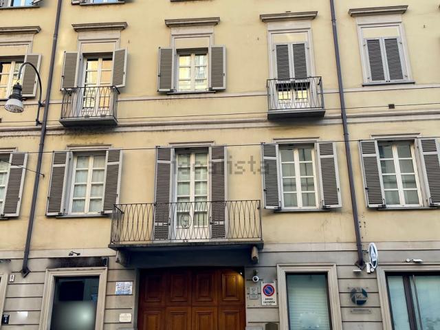 Appartamento in affitto di 95 m² in Via Eusebio Bava, 8