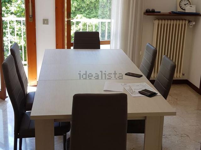 Appartamento in affitto di 95 m² in Via Giovanni Verga
