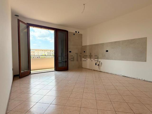Appartamento in affitto di 95 m² in Via Guglielmo Marconi
