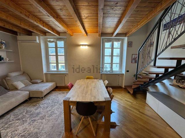 Appartamento in affitto di 95 m² in Via Milano, 181
