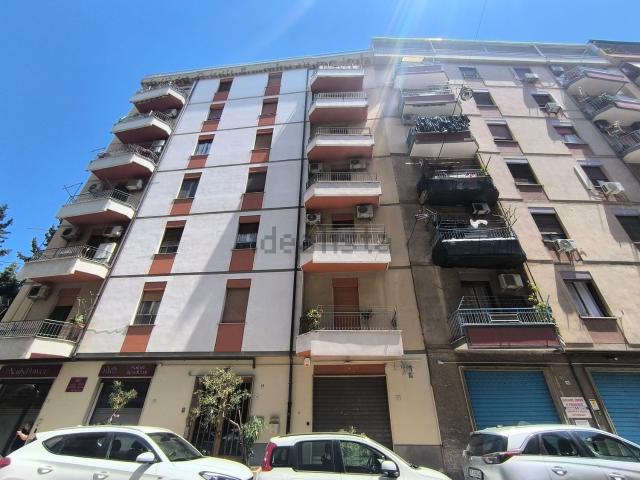 Appartamento in affitto di 95 m² in Via Nicola Balcescu, 19