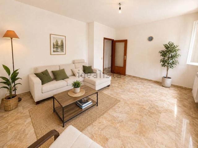 Appartamento in affitto di 95 m² in Via Pomposa