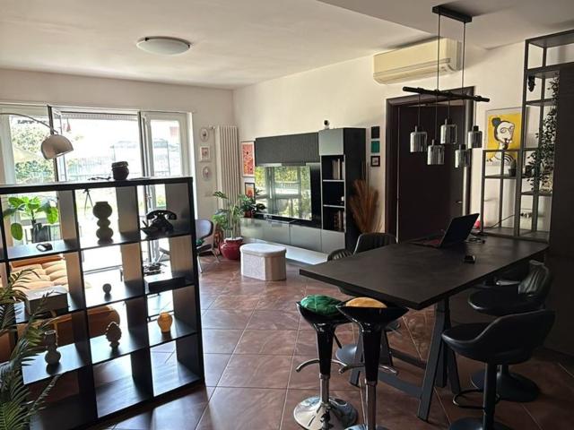 Appartamento in affitto di 95 m² in Via Santa Chiara