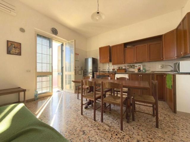 Appartamento in affitto di 95 m² in Via San Cesario, 5