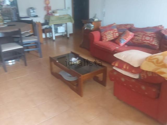 Appartamento in affitto di 95 m² in Via Salvo d&apos Acquisto