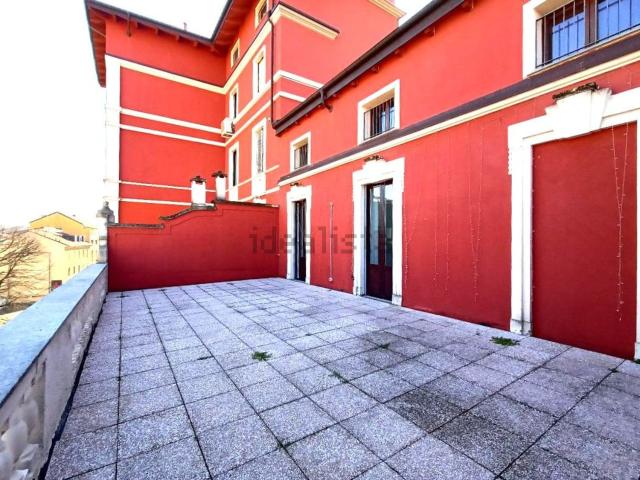Appartamento in affitto di 95 m² in Via Spartaco