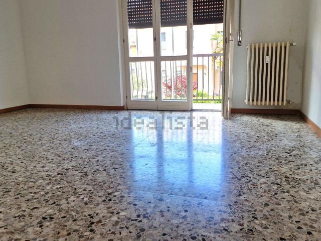 Appartamento in affitto di 95 m² in Via Suor Marina Videmari