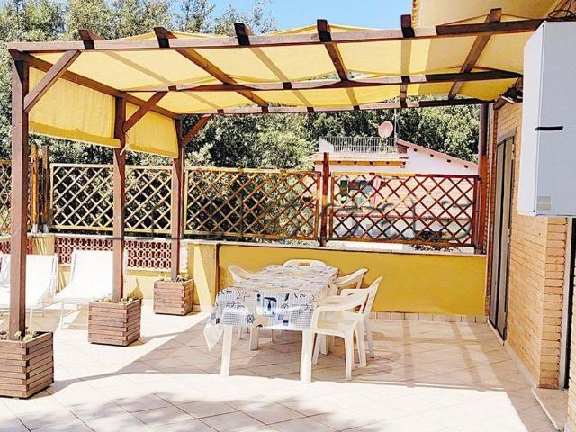 Appartamento in affitto di 95 m² in Viale Castellammare, 44