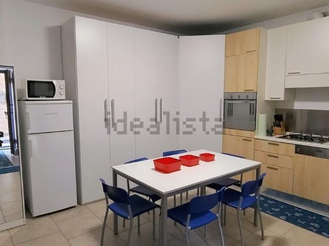 Appartamento in affitto di 95 m² in Viale Europa
